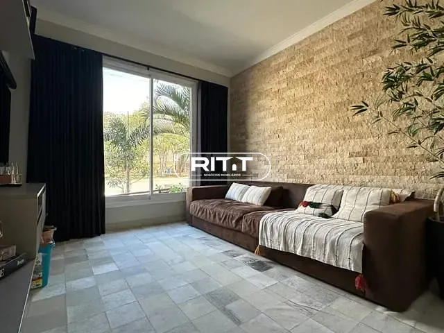 Casa com 300m² 3 quartos e 2 banheiros, à venda, no bairro Parque Brasil 500 em Paulínia