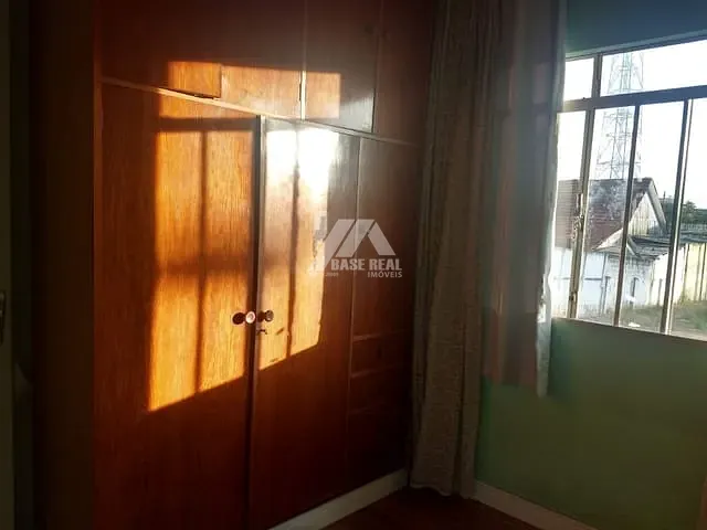 Casa com 345m² 3 quartos e 1 banheiro, à venda, no bairro Centro em Ponta Grossa