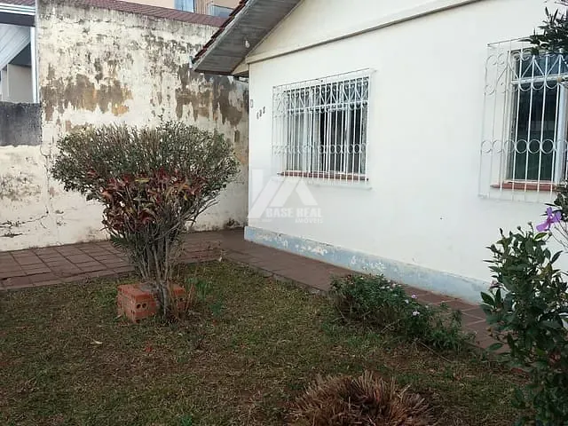 Casa com 345m² 3 quartos e 1 banheiro, à venda, no bairro Centro em Ponta Grossa