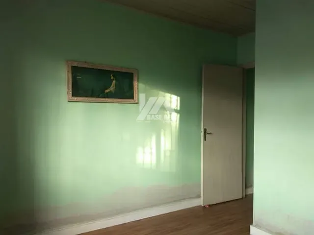 Casa com 345m² 3 quartos e 1 banheiro, à venda, no bairro Centro em Ponta Grossa