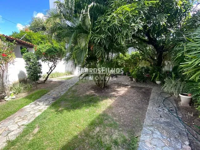 Casa com 473m² 4 quartos e 4 banheiros, à venda, no bairro Suíssa em Aracaju