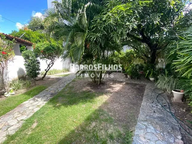 Casa com 473m² 4 quartos e 4 banheiros, à venda, no bairro Suíssa em Aracaju