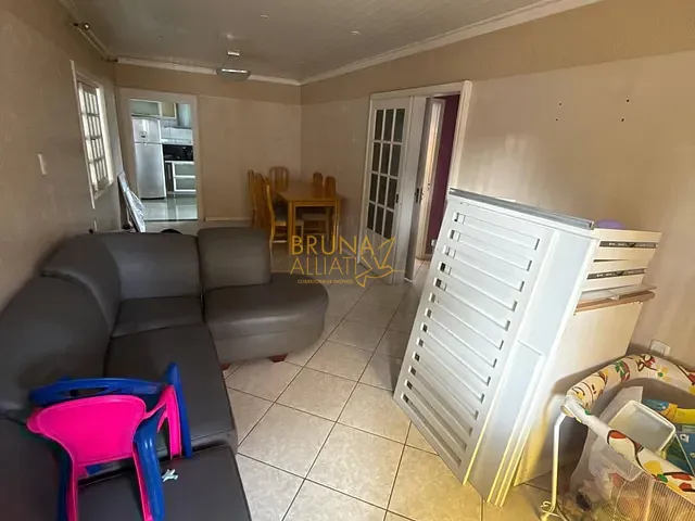 Casa 4 quartos e 2 banheiros, para alugar, no bairro Vila Irma em Sapiranga