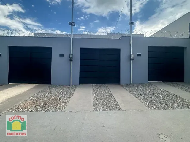 Casa 3 quartos e 2 banheiros, à venda, no bairro Residencial Flamboyant em Anápolis