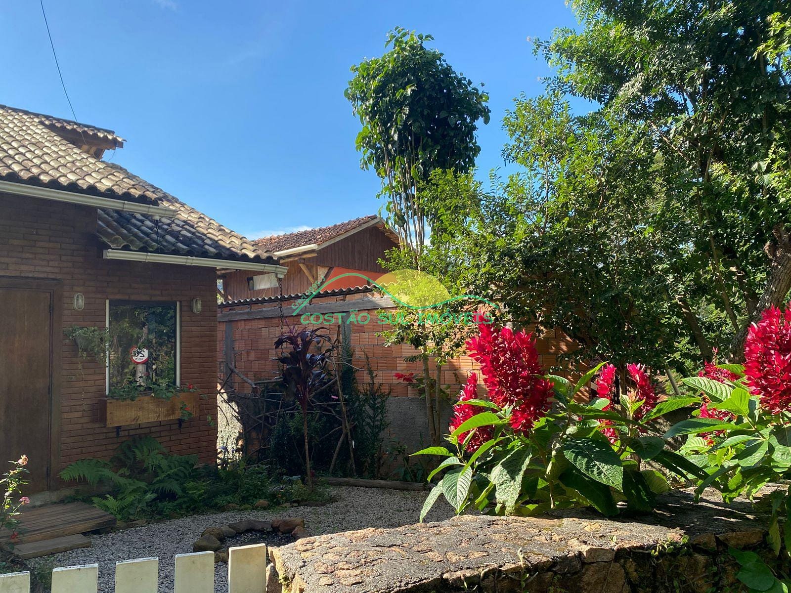 Casa à venda com 2 quartos, 74m² - Foto 35