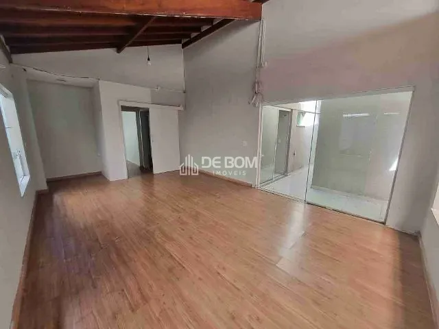 Casa com 225m², para alugar, no bairro Centro em Poços de Caldas