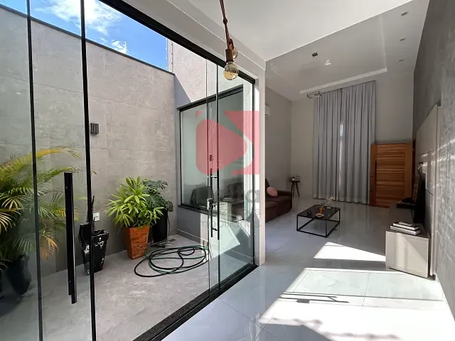 Casa 3 quartos e 2 banheiros, à venda, no bairro Jardim Maitê em Pirassununga