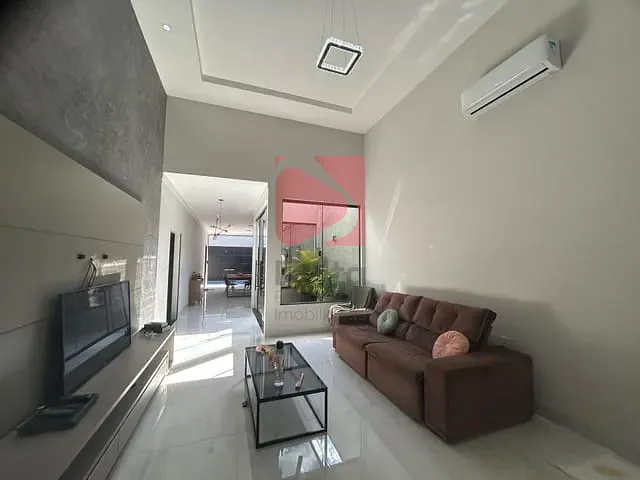 Casa 3 quartos e 2 banheiros, à venda, no bairro Jardim Maitê em Pirassununga