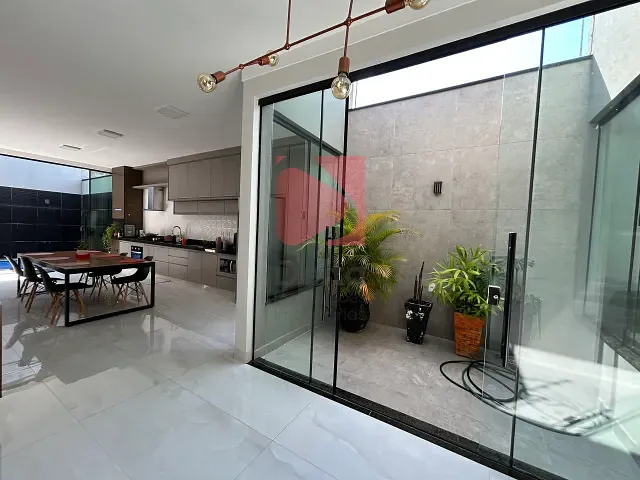 Casa 3 quartos e 2 banheiros, à venda, no bairro Jardim Maitê em Pirassununga