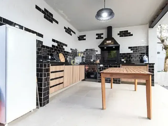 Casa 4 quartos e 6 banheiros, à venda, no bairro Vila Albertina em São Paulo