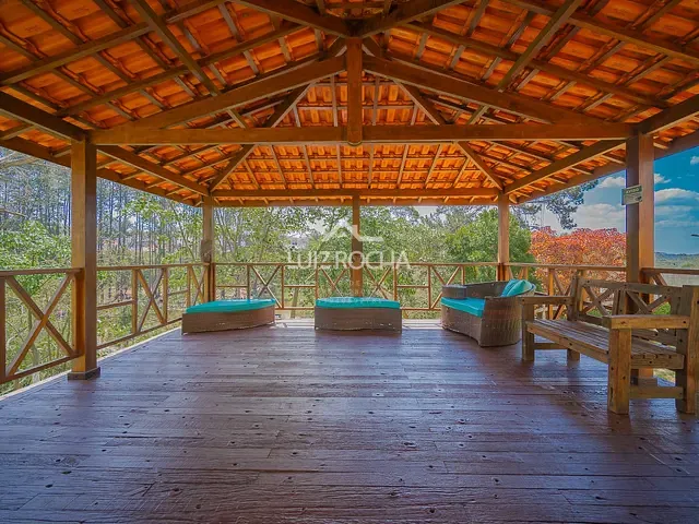 Casa com 200m² 3 quartos e 3 banheiros, à venda, no bairro Chácara Real (Caucaia do Alto) em Cotia