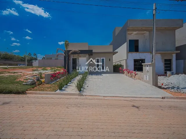 Casa com 200m² 3 quartos e 3 banheiros, à venda, no bairro Chácara Real (Caucaia do Alto) em Cotia