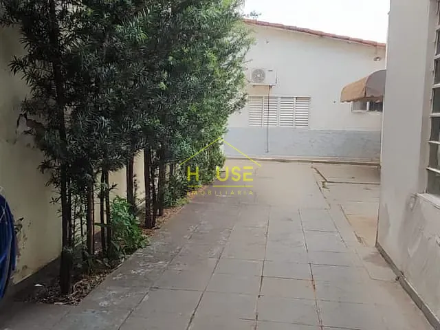 Casa com 400m² 3 quartos e 2 banheiros, à venda, no bairro Chácara das Paineiras em Votuporanga