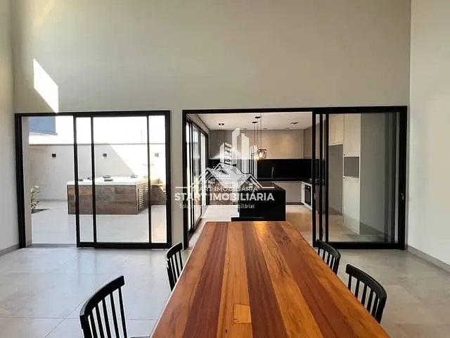 Casa com 220m² 3 quartos e 1 banheiro, à venda, no bairro Condomínio Residencial Alegro em Pederneiras