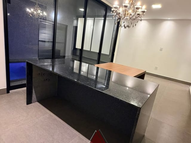 Casa com 200m² 3 quartos e 4 banheiros, à venda, no bairro Loteamento Quinta do Oeste em Franca