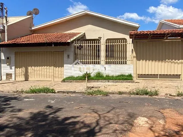 Casa com 360m² 3 quartos e 2 banheiros, à venda, no bairro Jardim Alvorada em Mococa
