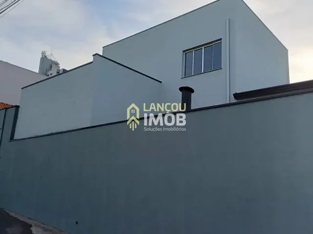 Casa com 172m² 3 quartos e 1 banheiro, à venda, no bairro Vila Arens II em Jundiaí