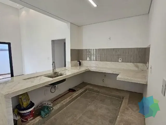 Casa com 300m² 3 quartos e 3 banheiros, à venda, no bairro Residencial Central Parque em Salto