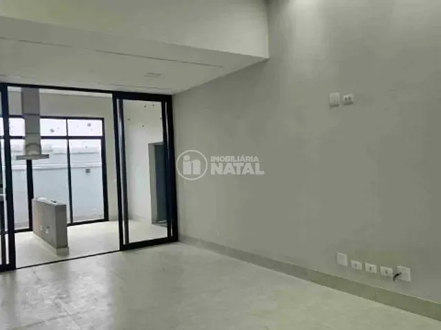 Casa com 250m² 3 quartos e 4 banheiros, à venda, no bairro Esperança em Londrina