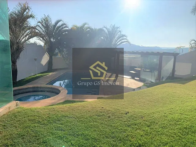 Casa com 1052m² 4 quartos e 7 banheiros, à venda, no bairro Terras de Santa Teresa em Vinhedo