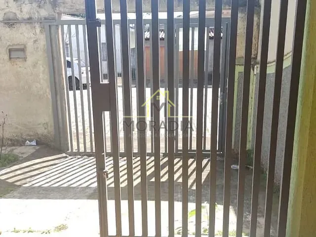 Casa com 250m² 3 quartos e 1 banheiro, à venda, no bairro Planalto em Guaxupé