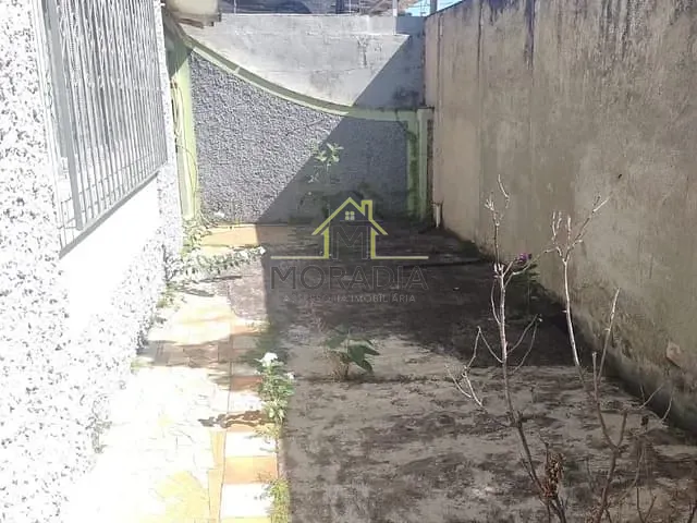 Casa com 250m² 3 quartos e 1 banheiro, à venda, no bairro Planalto em Guaxupé