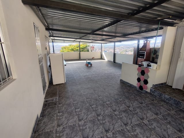 Casa 7 quartos e 4 banheiros, à venda, no bairro Tupi B em Belo Horizonte