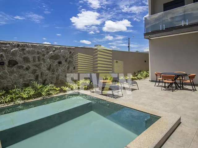 Casa com 300m² 3 quartos e 5 banheiros, à venda, no bairro Villa de Leon I em Piratininga