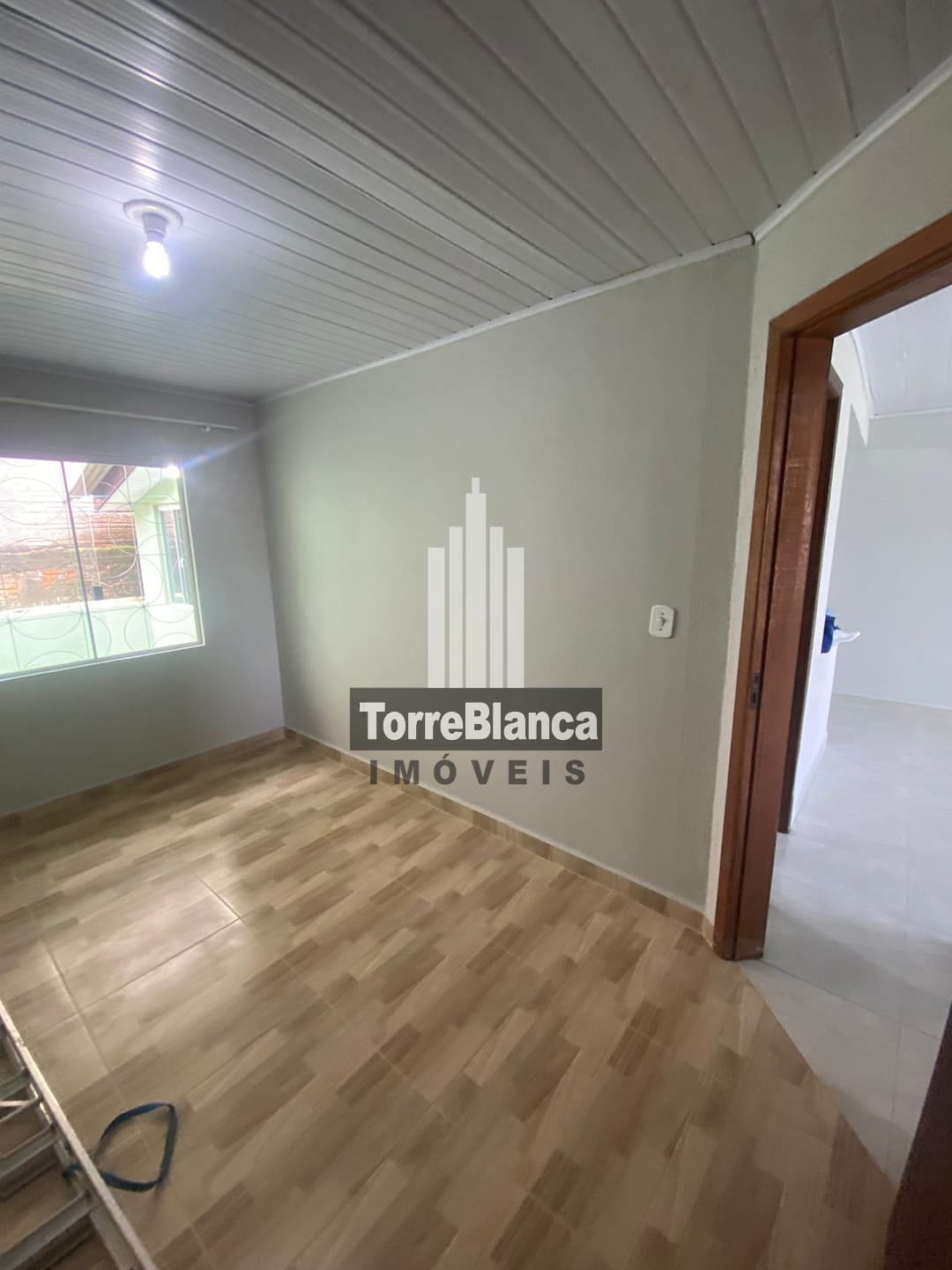 Casa à venda com 2 quartos, 61m² - Foto 11