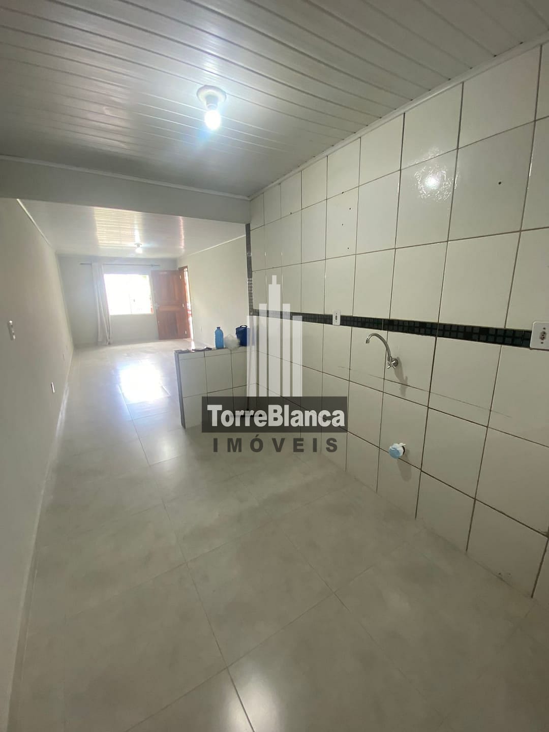 Casa à venda com 2 quartos, 61m² - Foto 9
