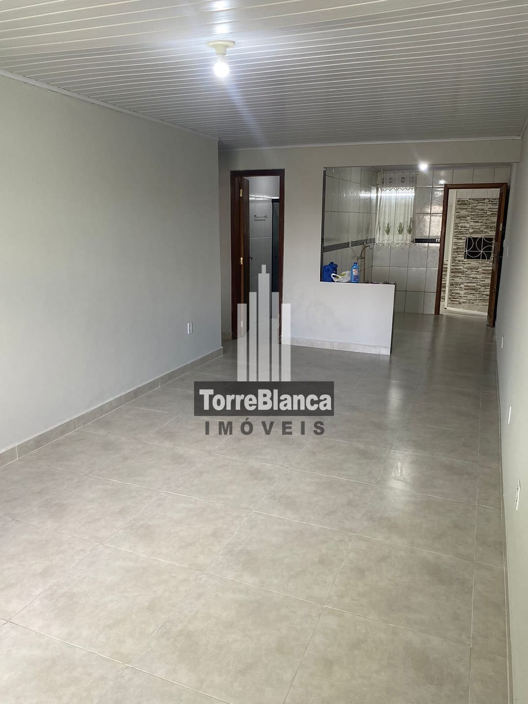 Casa à venda com 2 quartos, 61m² - Foto 7