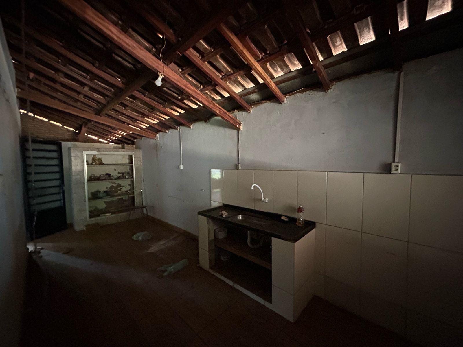 Casa à venda com 3 quartos, 180m² - Foto 6