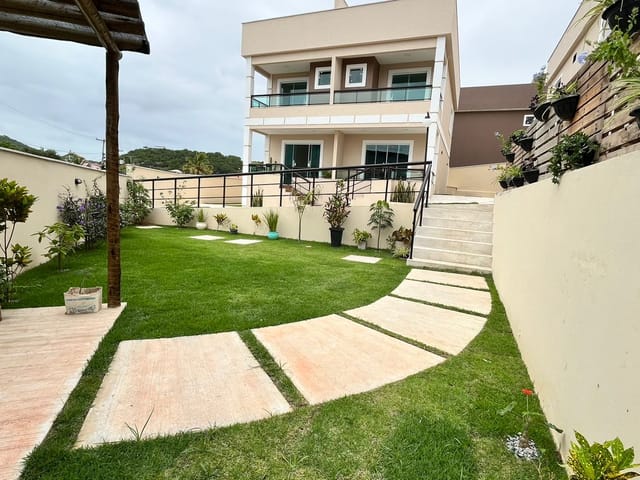 Casa 2 quartos e 3 banheiros, à venda, no bairro Parque Balneário São Francisco em Cabo Frio