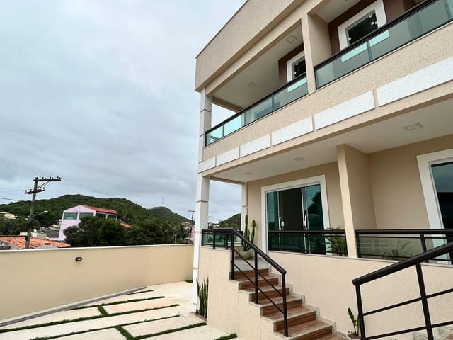 Casa 2 quartos e 3 banheiros, à venda, no bairro Parque Balneário São Francisco em Cabo Frio