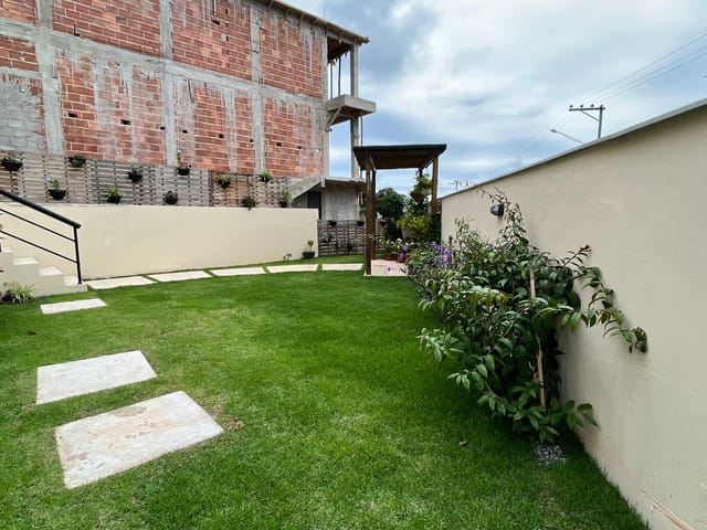 Casa 2 quartos e 3 banheiros, à venda, no bairro Parque Balneário São Francisco em Cabo Frio