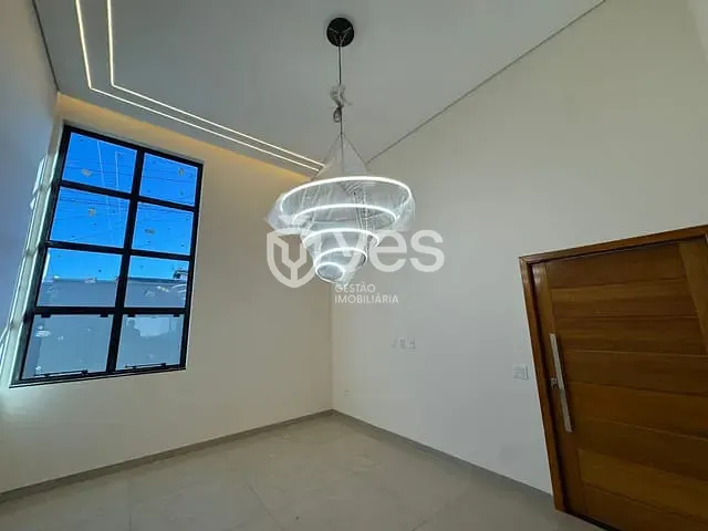 Casa com 360m² 3 quartos e 2 banheiros, à venda, no bairro Loteamento Residencial Solaris em Araxá