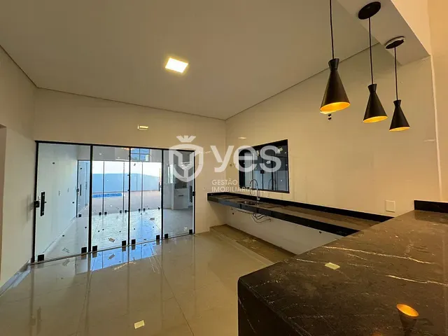 Casa com 360m² 3 quartos e 2 banheiros, à venda, no bairro Loteamento Residencial Solaris em Araxá