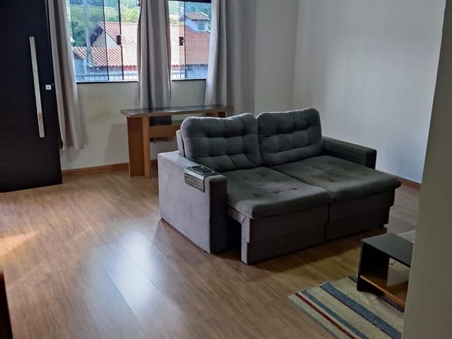 Casa com 250m² 3 quartos e 1 banheiro, à venda, no bairro Jardim Nova Estancia em Caconde