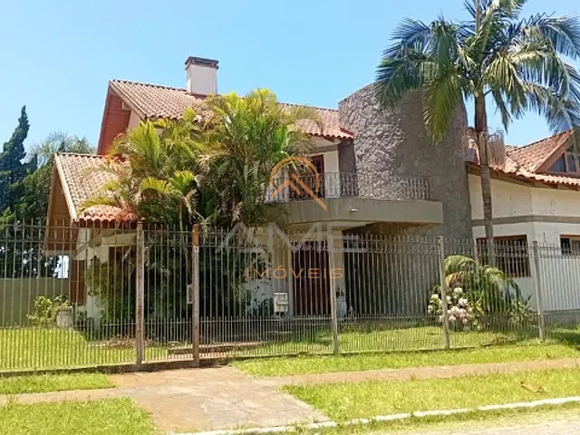 Casa com 627m² 3 quartos e 3 banheiros, à venda, no bairro Areal em Pelotas