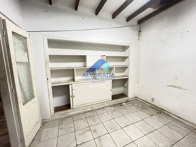 Casa com 220m² 1 quarto e 1 banheiro, para alugar, no bairro Vila Maria em São José dos Campos