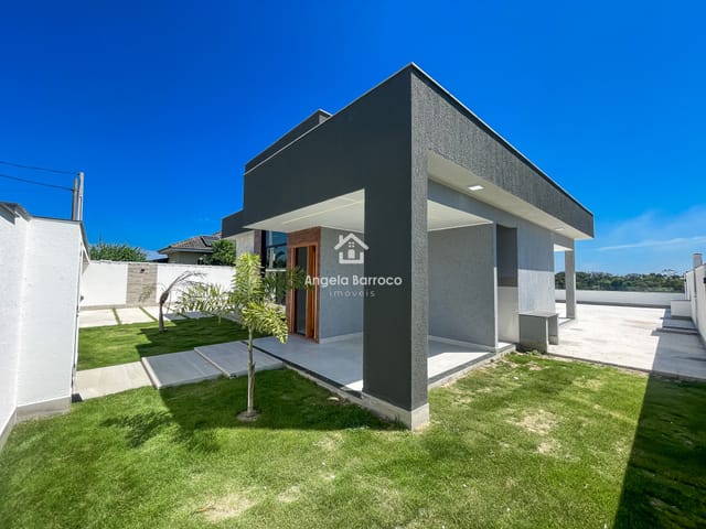 Casa com 450m² 3 quartos e 2 banheiros, à venda, no bairro Cajueiros (Itaipuaçu) em Maricá