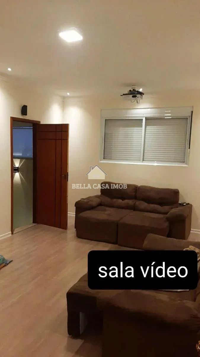 Casa à venda com 4 quartos, 250m² - Foto 11