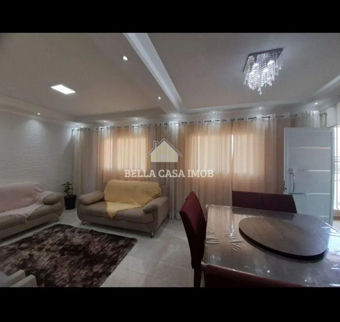 Casa à venda com 4 quartos, 250m² - Foto 3