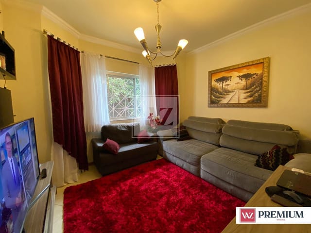 Casa com 462m² 3 quartos e 4 banheiros, à venda ou para alugar, no bairro Uvaranas em Ponta Grossa