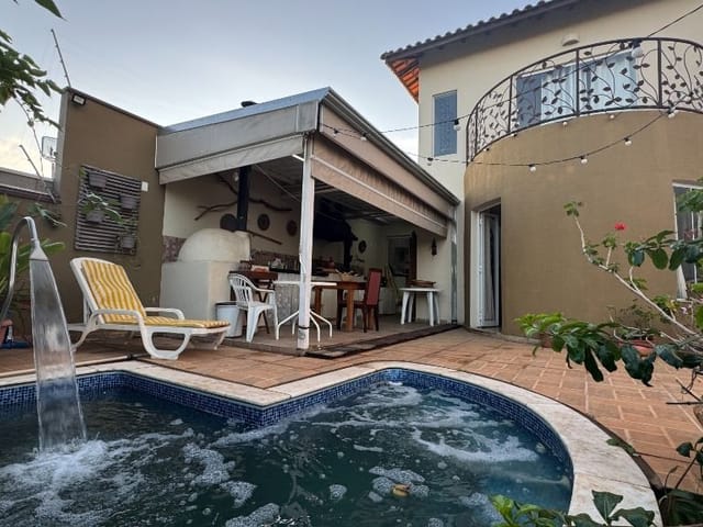 Casa com 350m² 4 quartos e 3 banheiros, à venda, no bairro Colina Verde em Tatuí