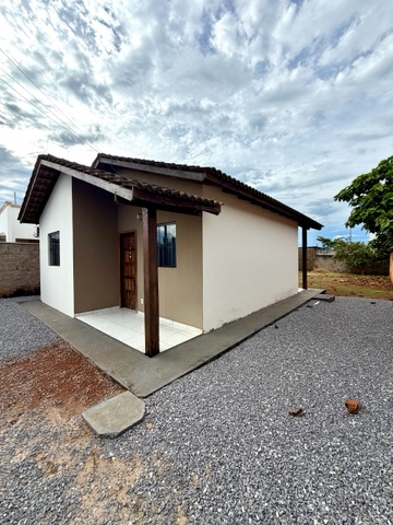 Casa com 347m² 2 quartos e 1 banheiro, à venda, no bairro Jardim Ágata em Nova Mutum