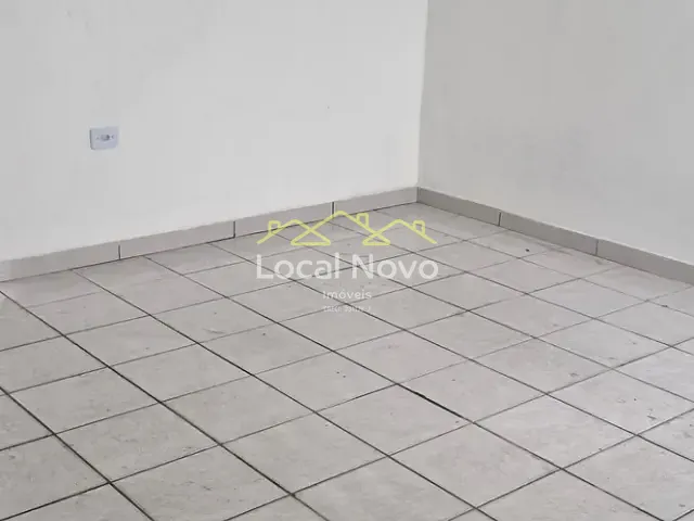 Casa 2 quartos e 1 banheiro, para alugar, no bairro Jardim Santa Maria em Guarulhos