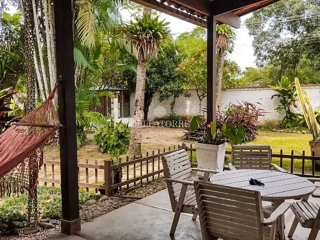 Casa com 4000m² 4 quartos e 6 banheiros, à venda, no bairro Quinta Mariana em Guapimirim