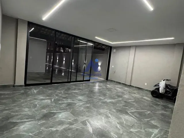 Casa 4 quartos e 3 banheiros, à venda ou para alugar, no bairro Recreio dos Bandeirantes em Rio de Janeiro