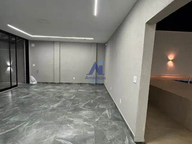 Casa 4 quartos e 3 banheiros, à venda ou para alugar, no bairro Recreio dos Bandeirantes em Rio de Janeiro